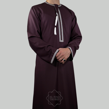 Luxury Burgundy Omani Thobe